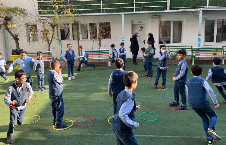 ریتم و گیم -کار با حلقه جهت تقویت چابکی/سرعت عمل و عکس العمل انجام شد 1