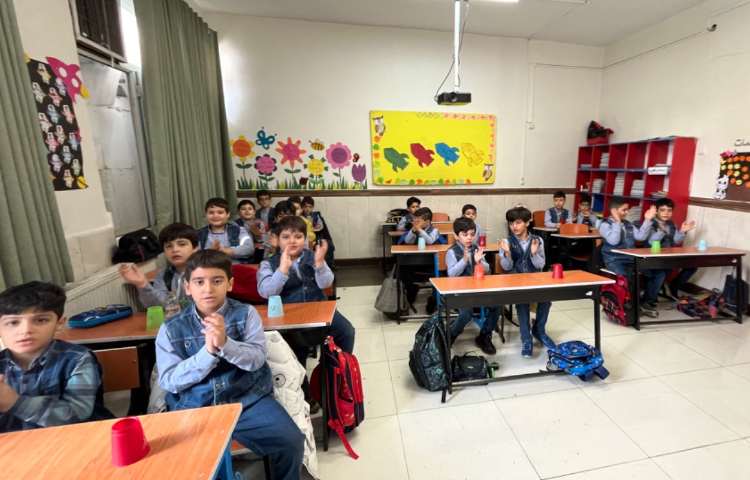 ریتم و گیم -کار با کاپ جهت تقویت هماهنگی گروهی و چشم و دست 2