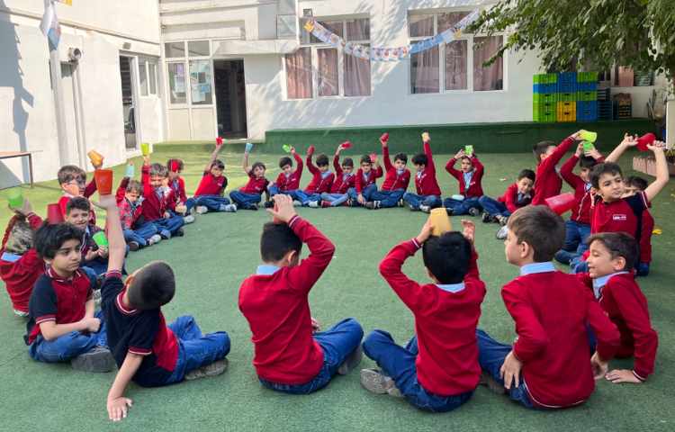 ریتم و گیم - کار با کاپ گیم جهت تقویت هماهنگی چشم و دست و هماهنگی گروهی انجام شد. 2