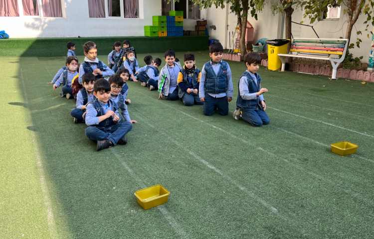 ریتم و گیم -کار برای تقویت مهارت ادراکی حرکتی عمل و عکس العمل انجام شد 2