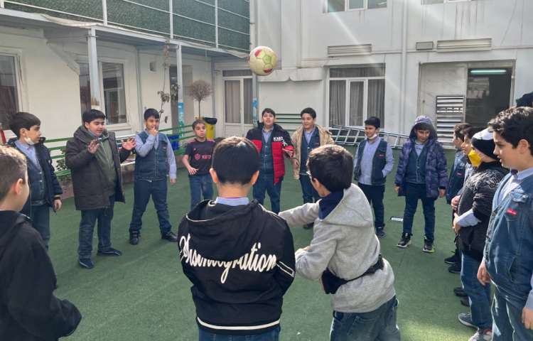 ریتم و گیم -کار برای تقویت مهارت هی ادراکی حرکتی عمل و عکس العمل انجام شد 2