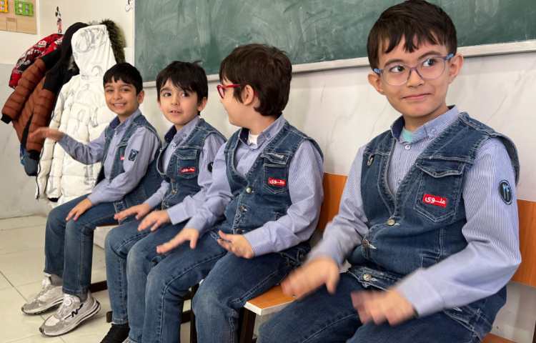 ریتم و گیم -کار جهت تقویت عصب عضله/عمل و عکس العمل/هماهنگی گروهی انجام شد 1