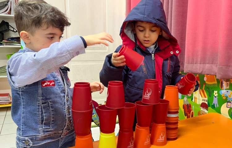 ریتم و گیم -کار جهت تقویت عصب عضله/عمل و عکس العمل/هماهنگی گروهی انجام شد 3