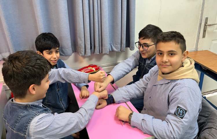 ریتم و گیم -کار جهت تقویت هماهنگی و همکاری گروهی انجام شد 3