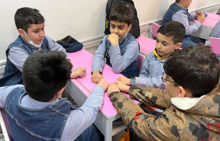 ریتم و گیم -کار جهت تقویت هماهنگی و همکاری گروهی انجام شد 4