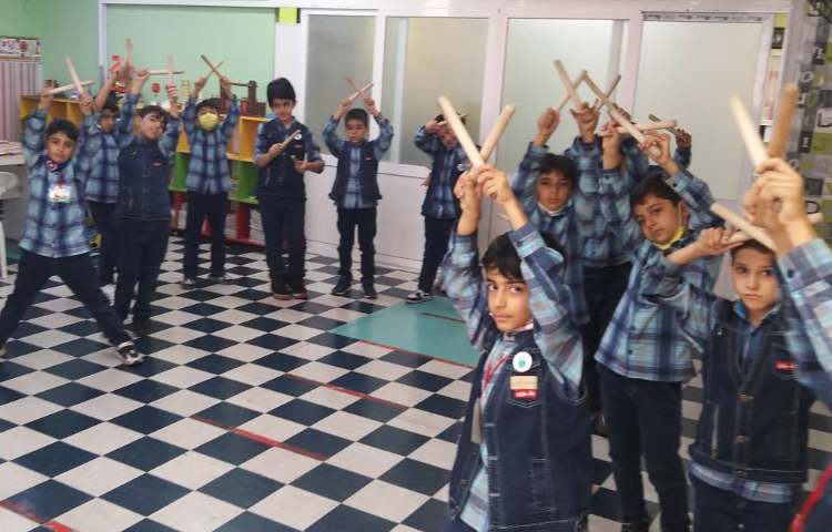 :ریتم و گیم، کلاس زمین 1