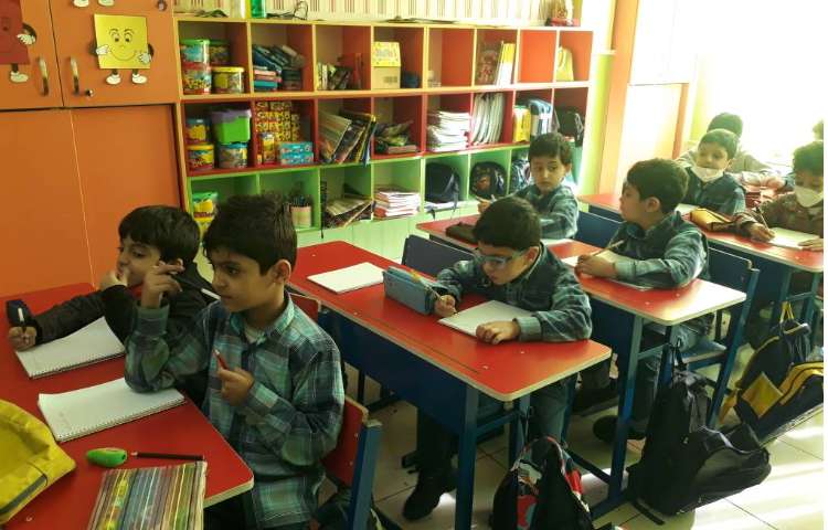 :زبان،تمرین دیکته پای تخته ای 5