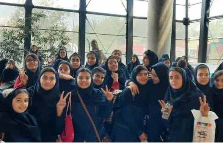 زبانی باغ کتاب تهران 1