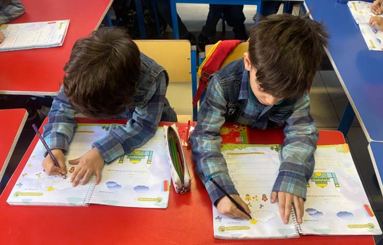 :زبان آموزی، تمرین لوحه نویسی