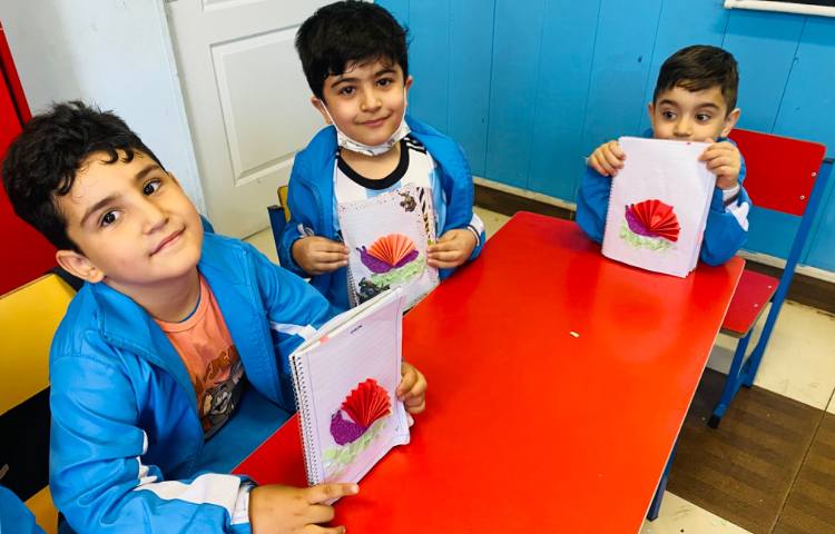 :زبان آموزی، ساخت کاردستی حلزون با تکنیک تا زدن کاغذ 7