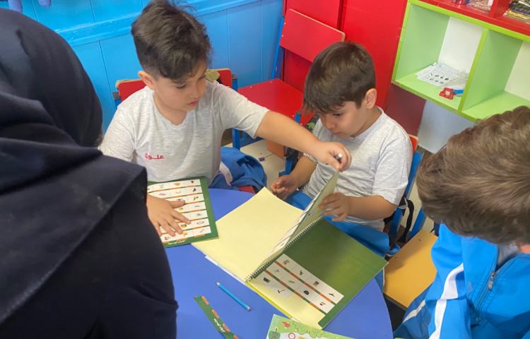 :زبان آموزی، کلاس قاصدک 1