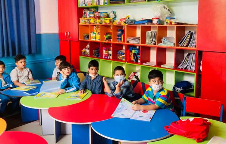 :زبان آموزی، کلاس قاصدک 12