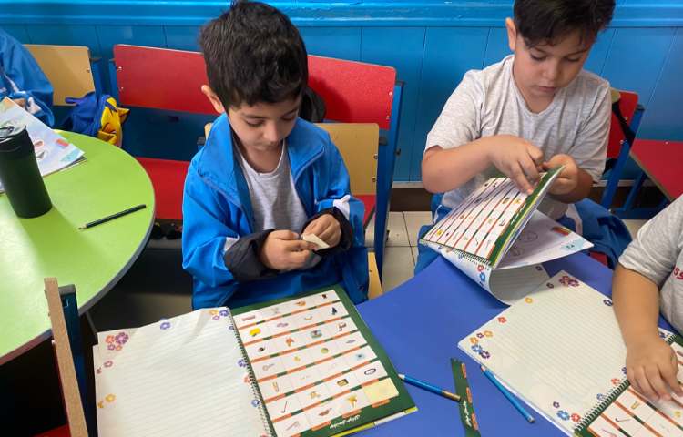 :زبان آموزی، کلاس قاصدک 5