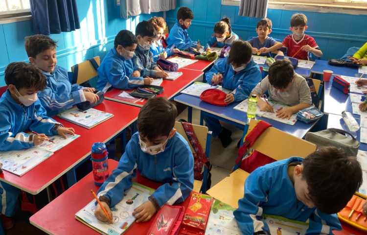 :زبان اموزی، آموزش صدای (ج) 2