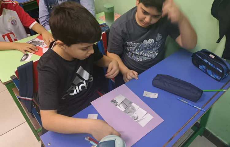 زبان عمومی بازی پازل با مشاغل 4