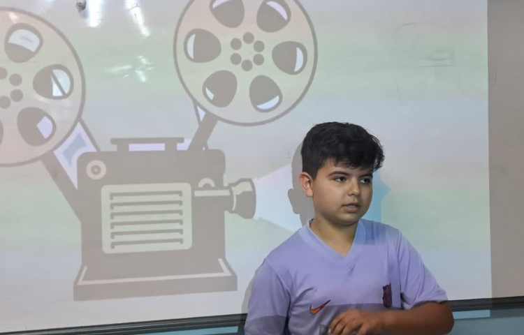 زبان عمومی Play the roll 1