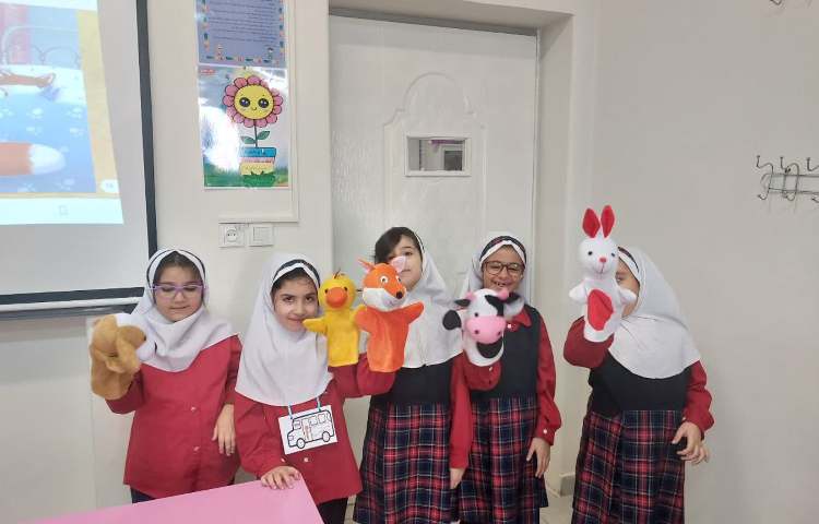 Reading the story book زبان عمومی 2