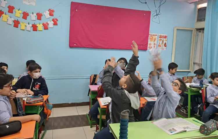 زبان عمومی Crumple paper ball