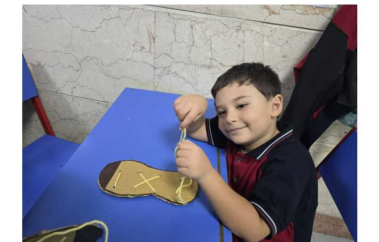 زبان و کاردستی 8