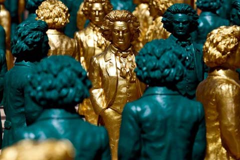 آموزش پیانو به بتهون با چاشنی ضرب و شتم