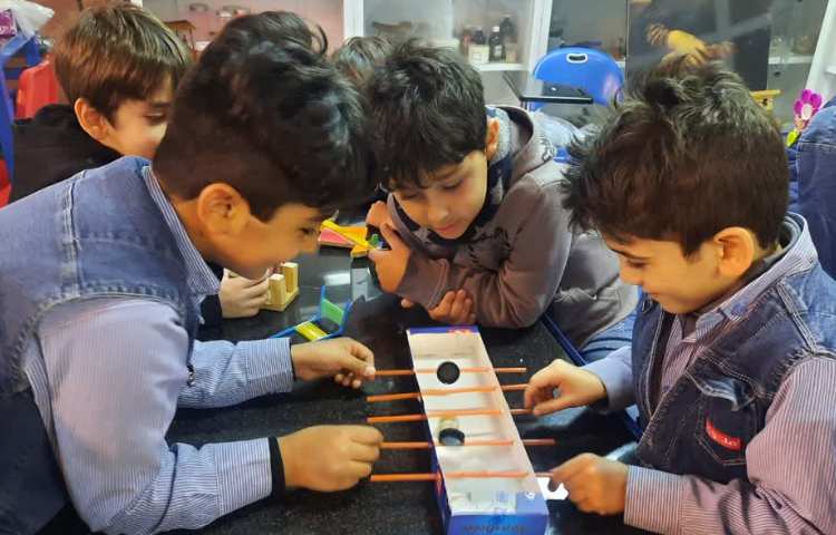 زنگ آزمایشگاه دست سازه های علوم 4