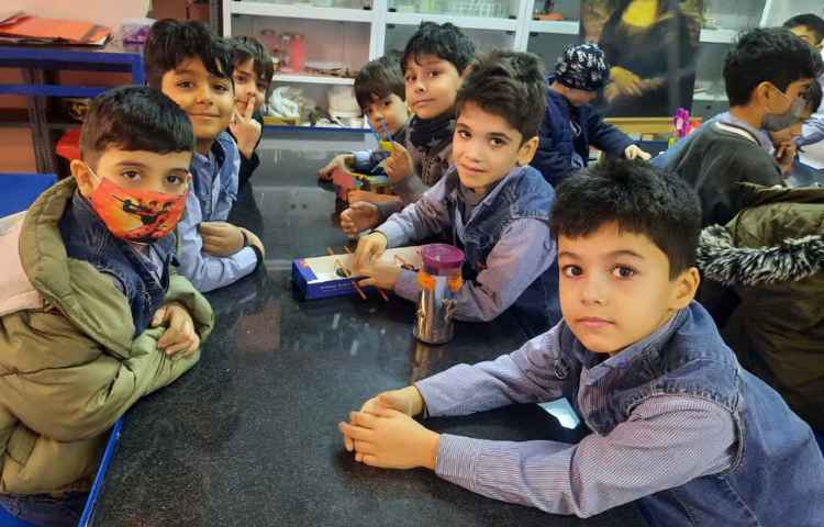 زنگ آزمایشگاه دست سازه های علوم 5