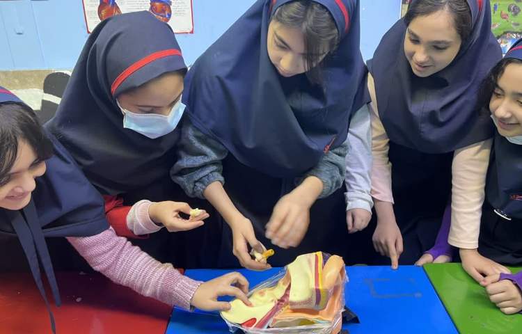 زنگ آزمایشگاه علوم 1