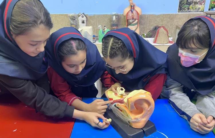 زنگ آزمایشگاه علوم 10