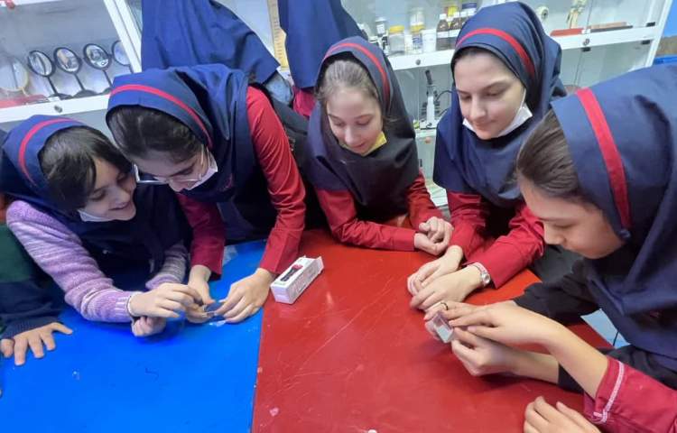 زنگ آزمایشگاه علوم 3