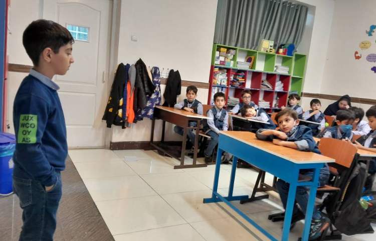 زنگ اتیکت ،آموزش مکانهای عمومی و آداب مکانهای عمومی در روز