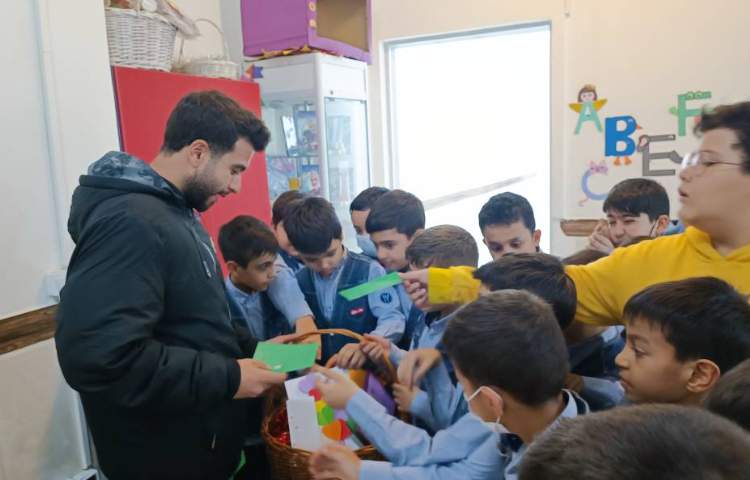 زنگ اجتماعی، قدردانی از کادر مدرسه با کارت‌های قدردانی 6