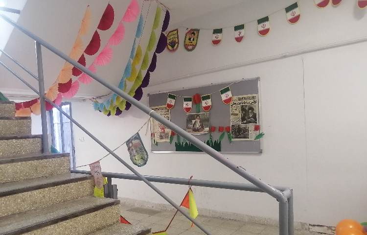 زنگ انقلاب و آغاز دهه فجر 3