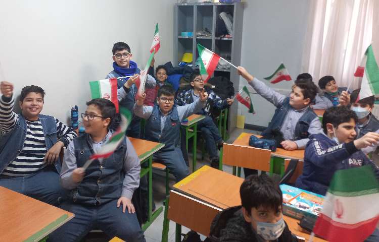 زنگ انقلاب 1