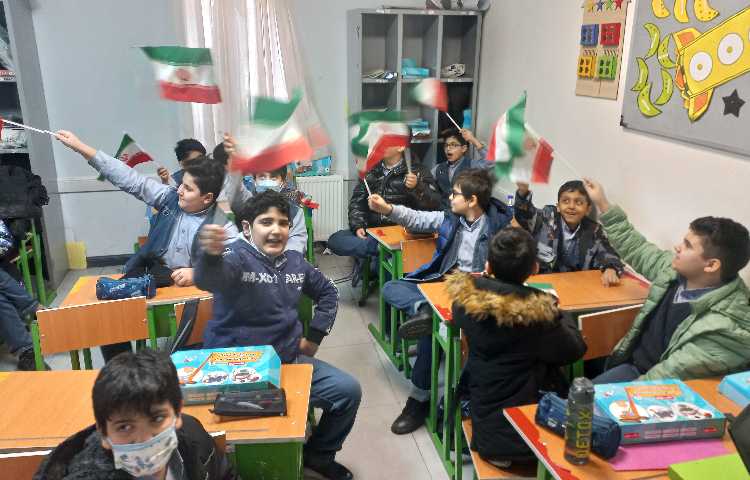 زنگ انقلاب 2