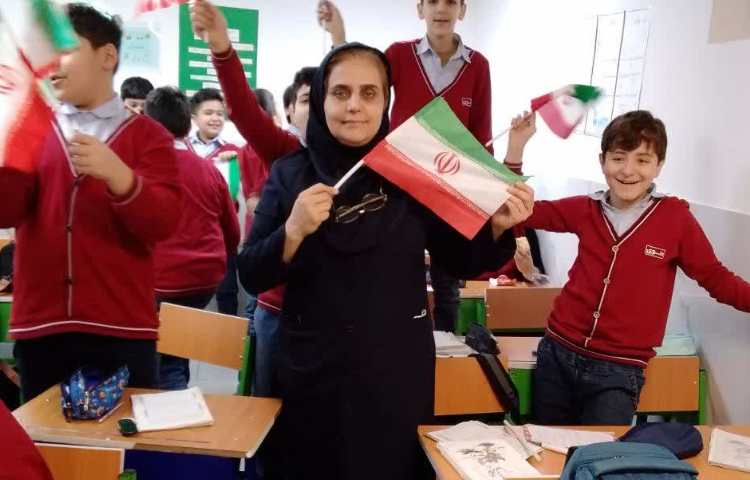 زنگ انقلاب 2