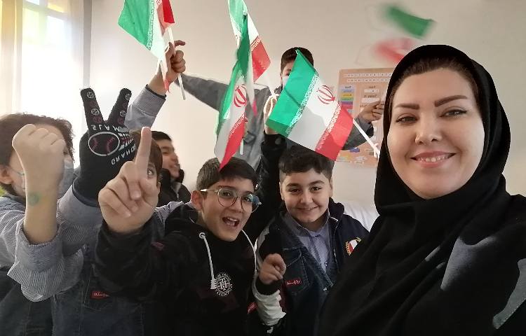 زنگ انقلاب 3