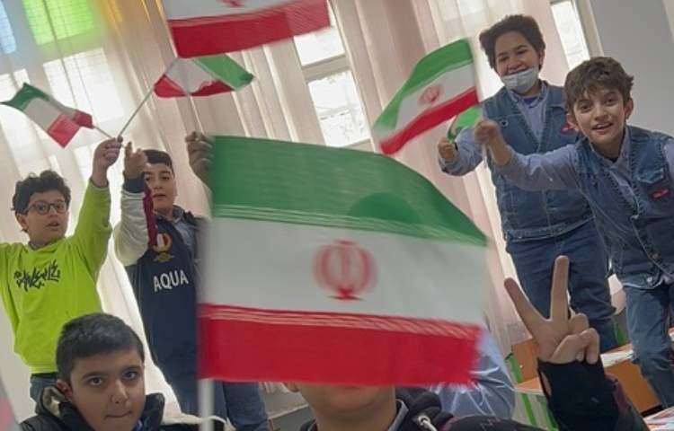 زنگ انقلاب 4