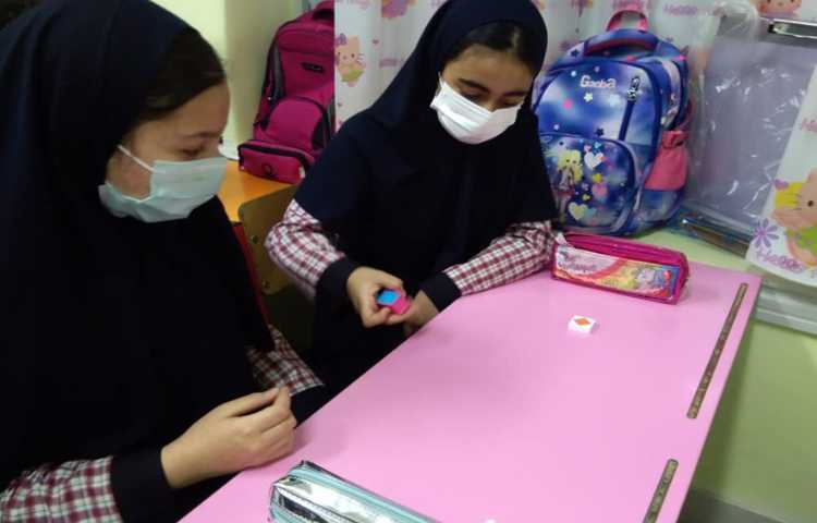 زنگ بازی و ریاضی حل تمرینات احتمال با انجام بازی 4