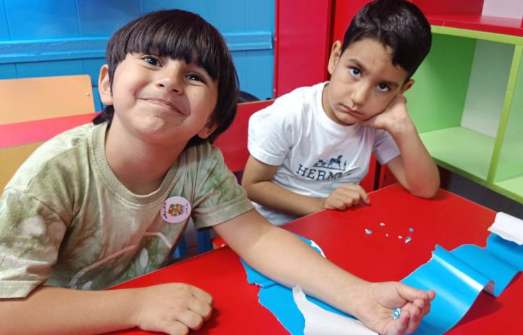 :زنگ تفریحی، با موضوع دست ورزی و تقویت مچ دست 2