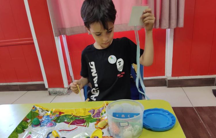 : زنگ تفریح، خمیربازی جهت دست ورزی 2