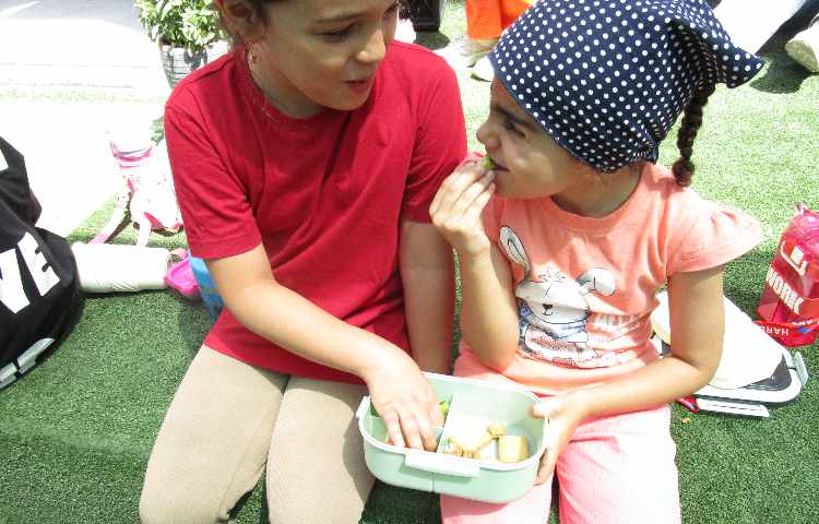 زنگ تفریح دوستانه 2