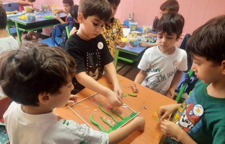 : زنگ تفریح، ساخت تابلوی طبیعت با خمیر 5