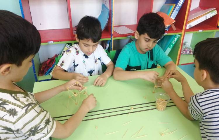 : زنگ تفریح، سازه نخودی 5