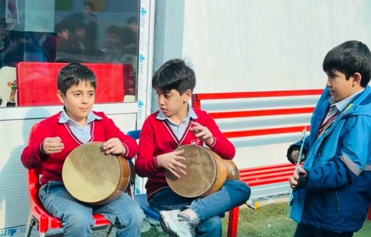 زنگ تفریح شاد با همکاری گروه سبز و آبی