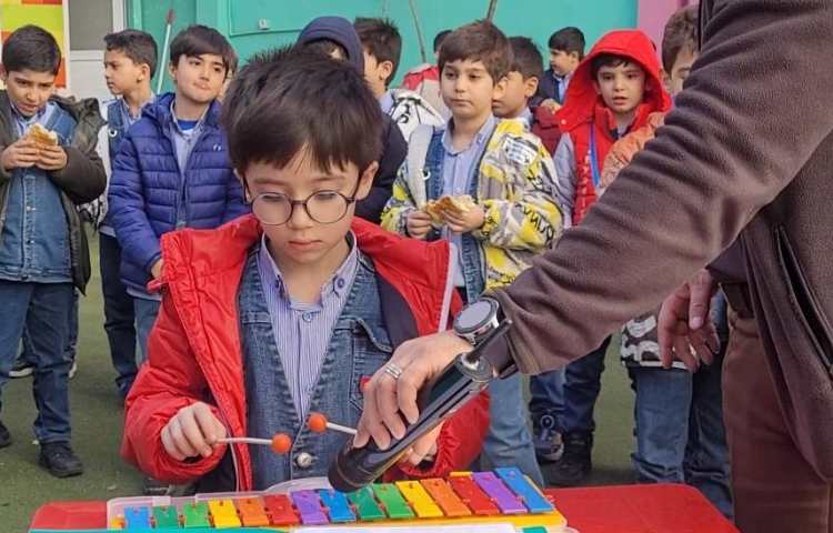 زنگ تفریح شاد 1