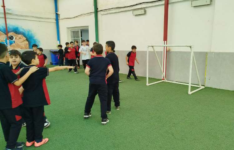 زنگ تفریح شاد 8