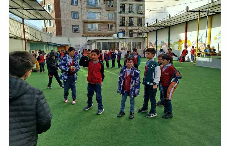 زنگ تفریح شاد 8