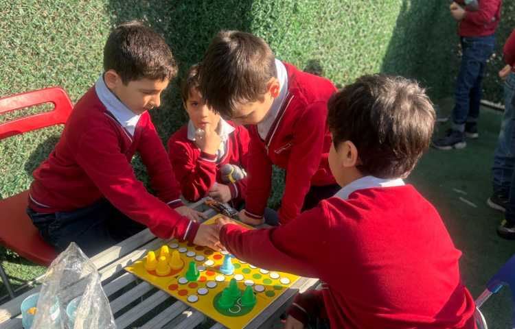 زنگ تفریح فقط زمان استراحت نیست؛ فرصتی است برای دیدن، شنیدن و کنار هم بودن 1