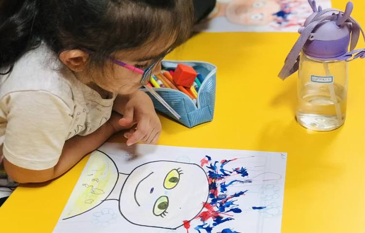 زنگ تفریح ( نقاشی با فوت ) 5