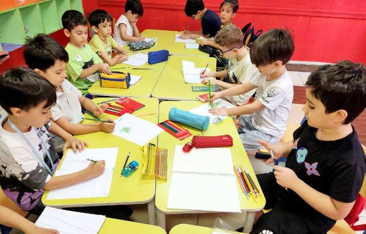 : زنگ تفریح، نقاشی با موضوع درخت و میوه ی تابستانی 2